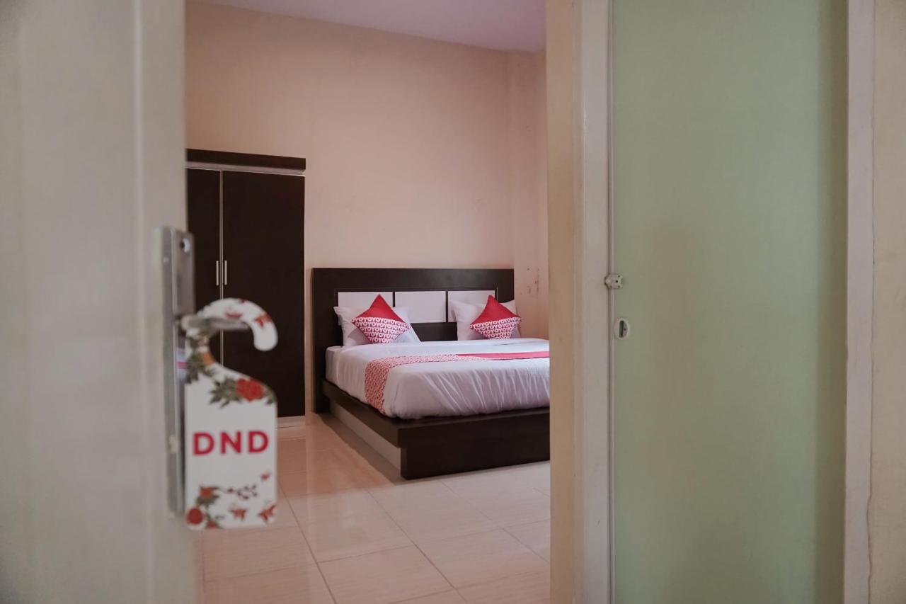 Oyo 1394 Rumaisa Homestay Syariah Pekanbaru Zewnętrze zdjęcie
