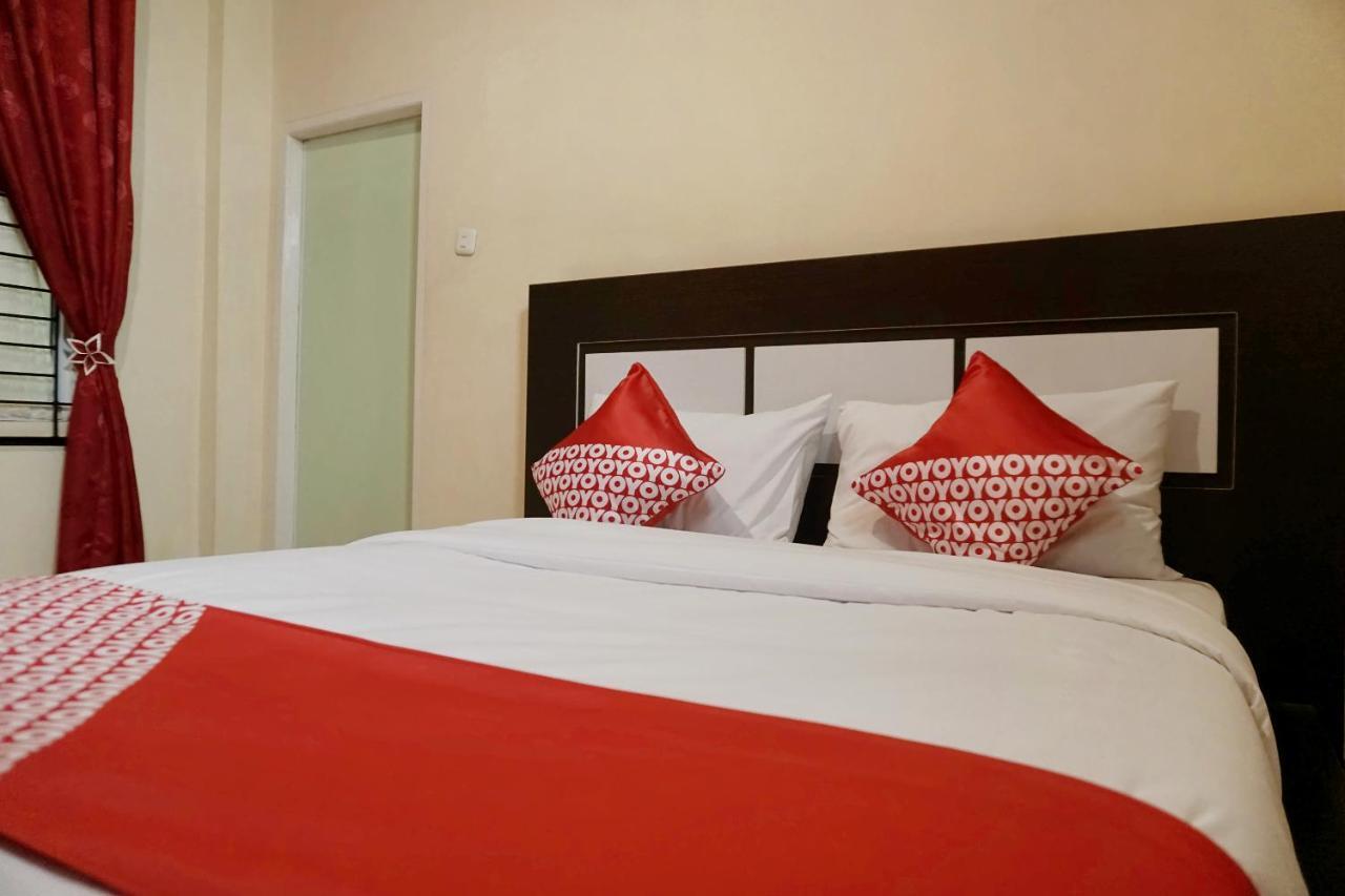 Oyo 1394 Rumaisa Homestay Syariah Pekanbaru Zewnętrze zdjęcie