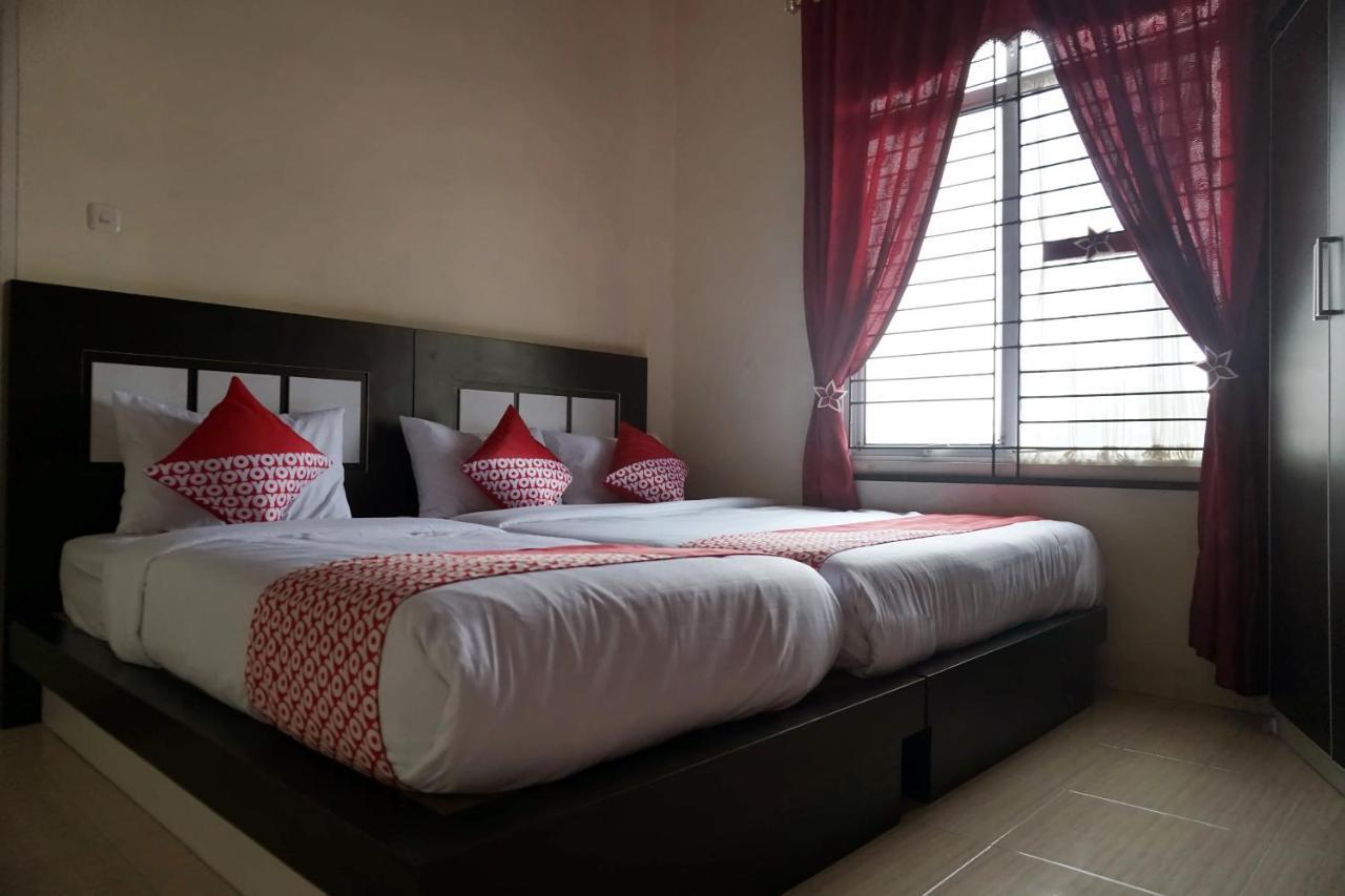 Oyo 1394 Rumaisa Homestay Syariah Pekanbaru Zewnętrze zdjęcie